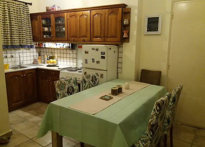 Cozy Apartment Near Historic Centre