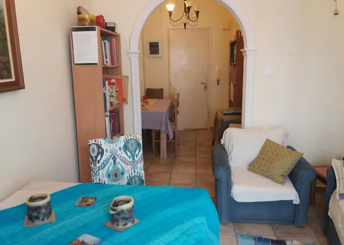 Cozy Apartment Near Historic Centre